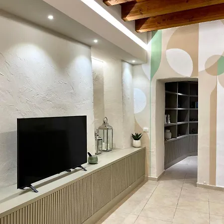 Luxury Marina Apartment